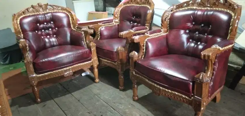 Meubel,pelayani perbaikan,kerusakkan macam2 sofa atau kursi,jok dll