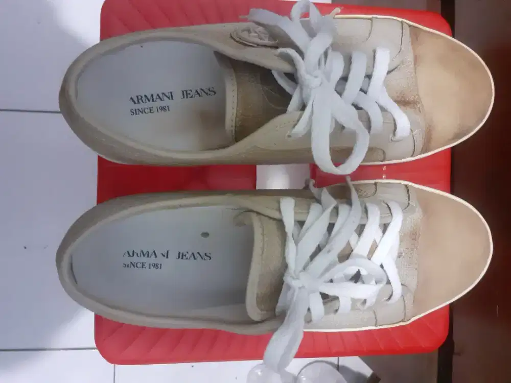 SEPATU ARMANI JEANS