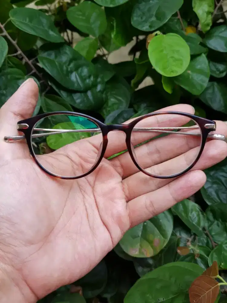 Kacamata H&M original..