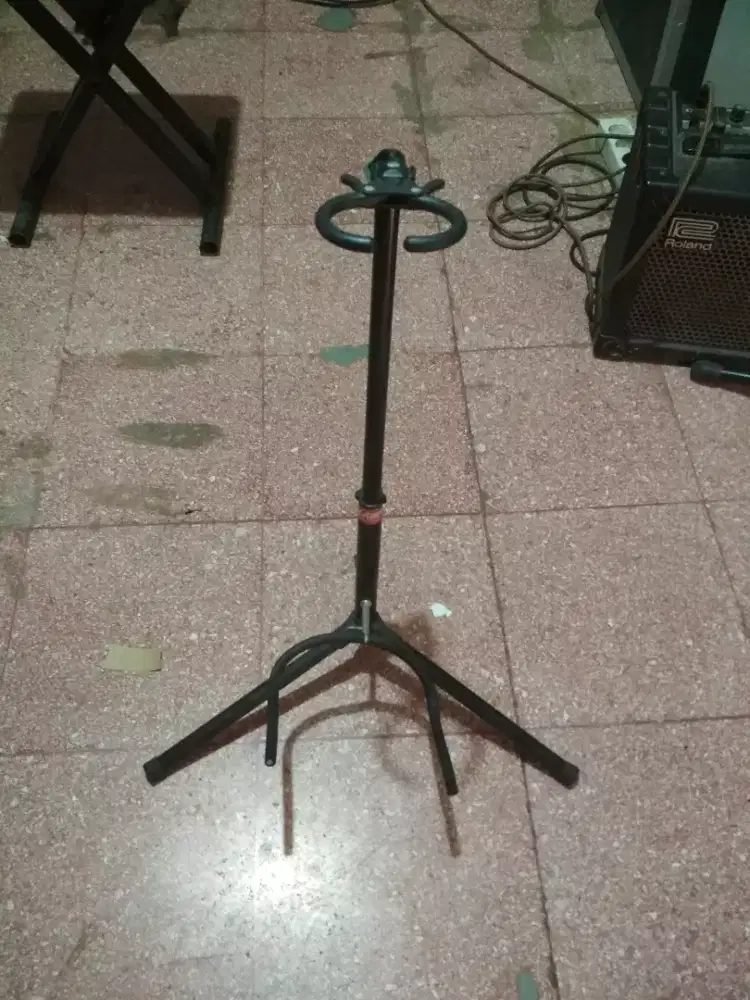Stand guitar new