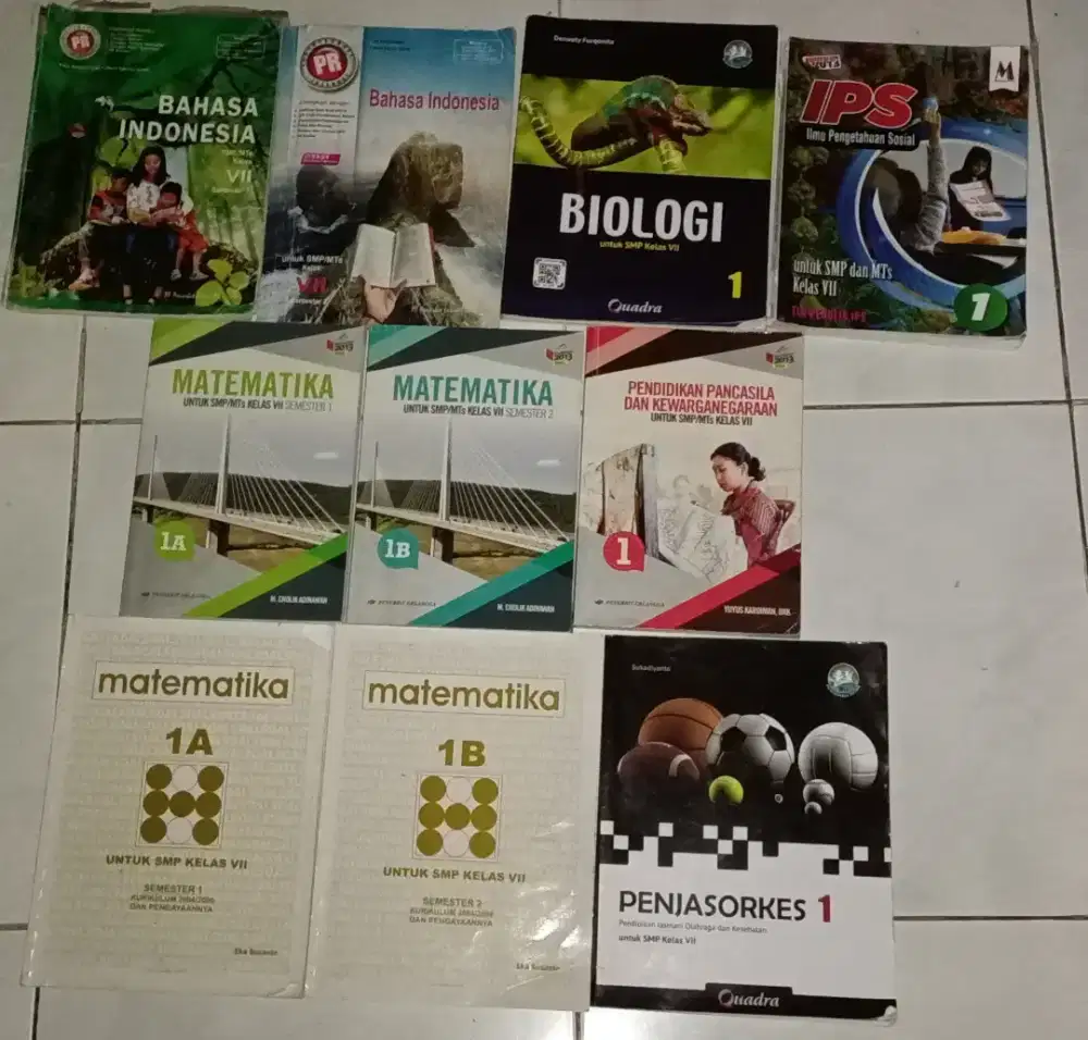 Buku sekolah kelas 7