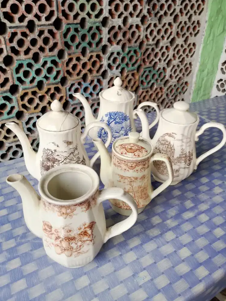 Meja teko lemari dll