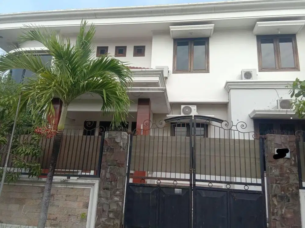 Disewakan Rumah terawat siap huni medokan asri utara full furnish