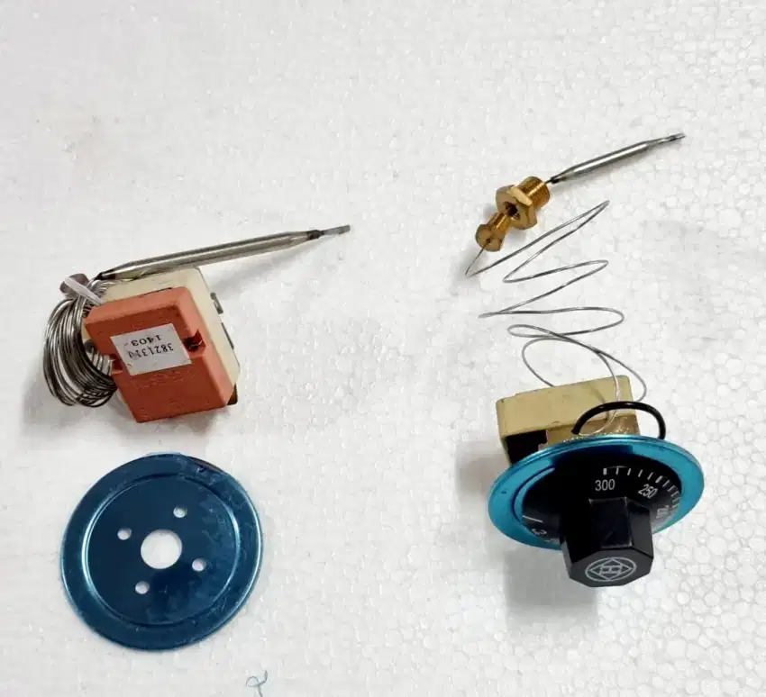 THERMOSTAT DEEP FRYER 200?c,300?c,80?c OVEN / SEALER berikut pasang