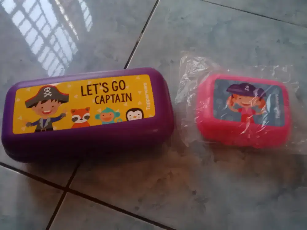Tempat bekal 2 pcs Tupperware