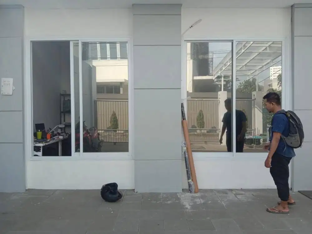 sticker kaca film one way seperti cermin