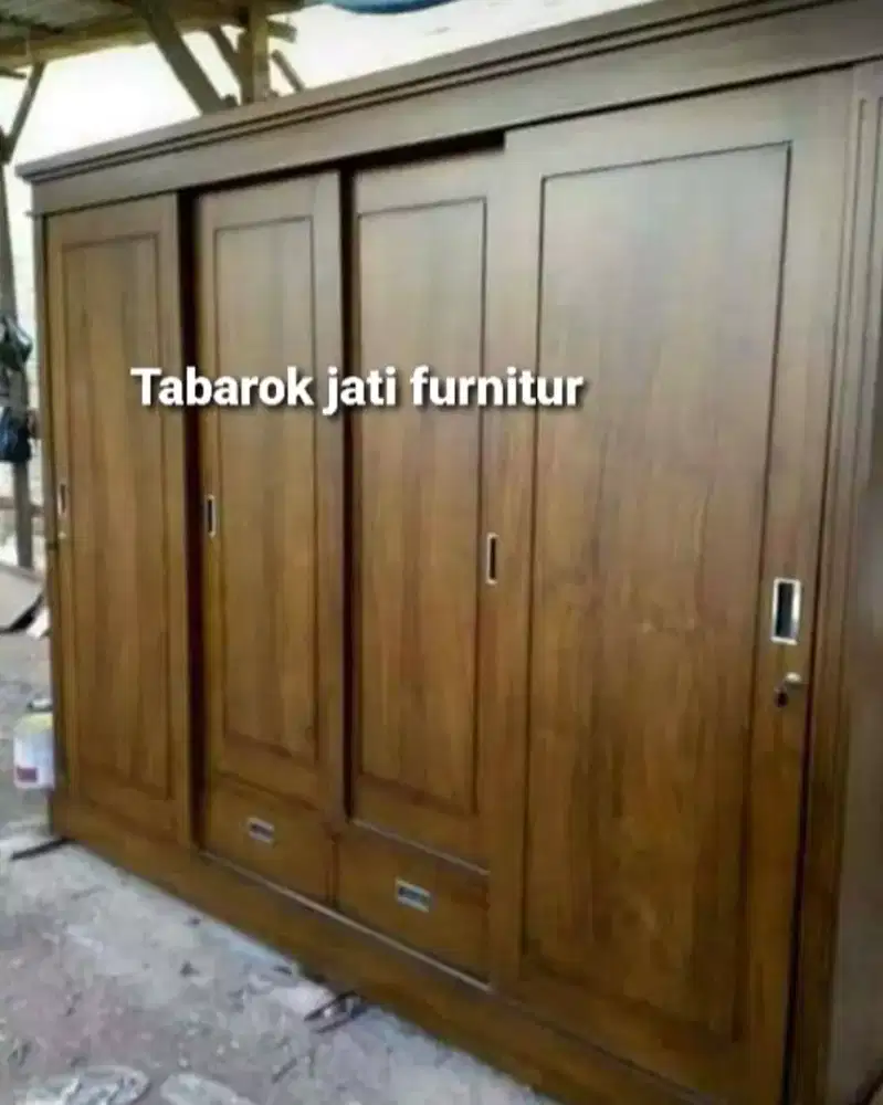 Lemari pakaian minimalis modern pintu4, bahan kayu jati tua