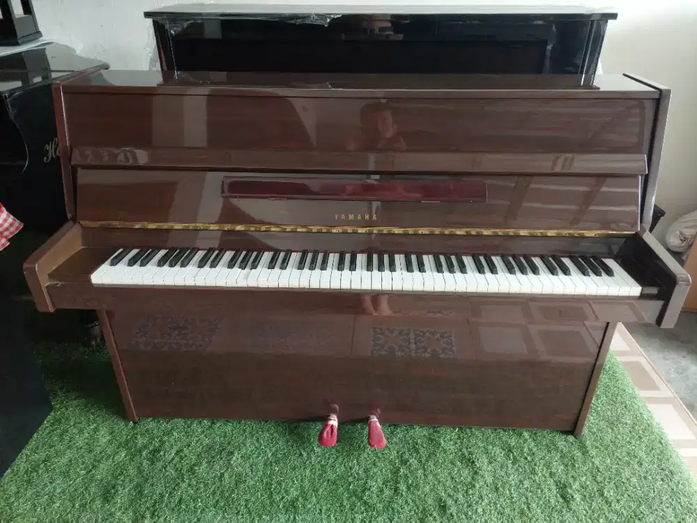 Piano Yamaha LU 80 PM