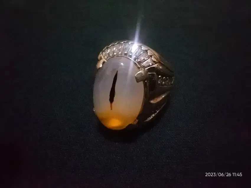 Cincin batu akik jenis agate