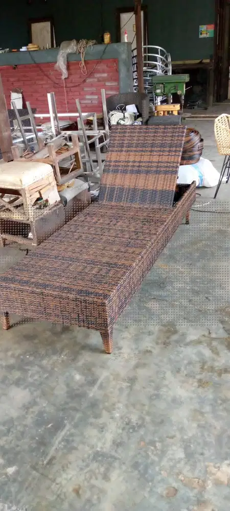 TC lounger / kursi kolam rotan sintetis jabodetabek