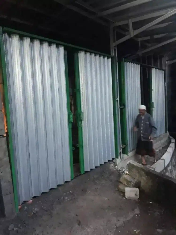 Rolling door Dan folding gate