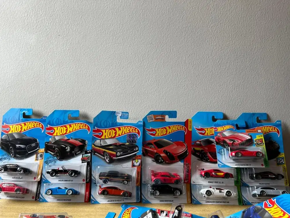 Hotwheels basic mix