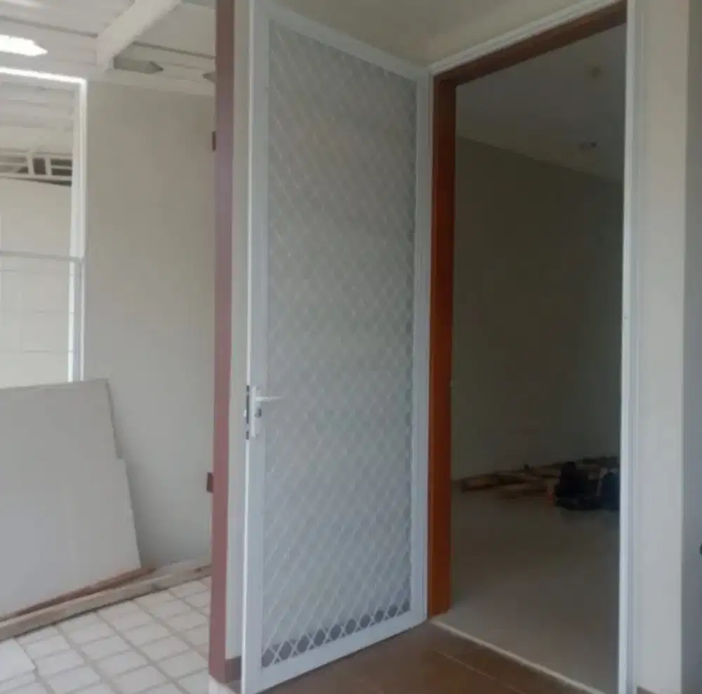 Pintu kasa nyamuk expanda aluminium