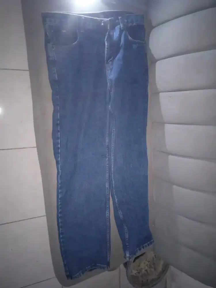 Celana jeans merek coax ukuran 36