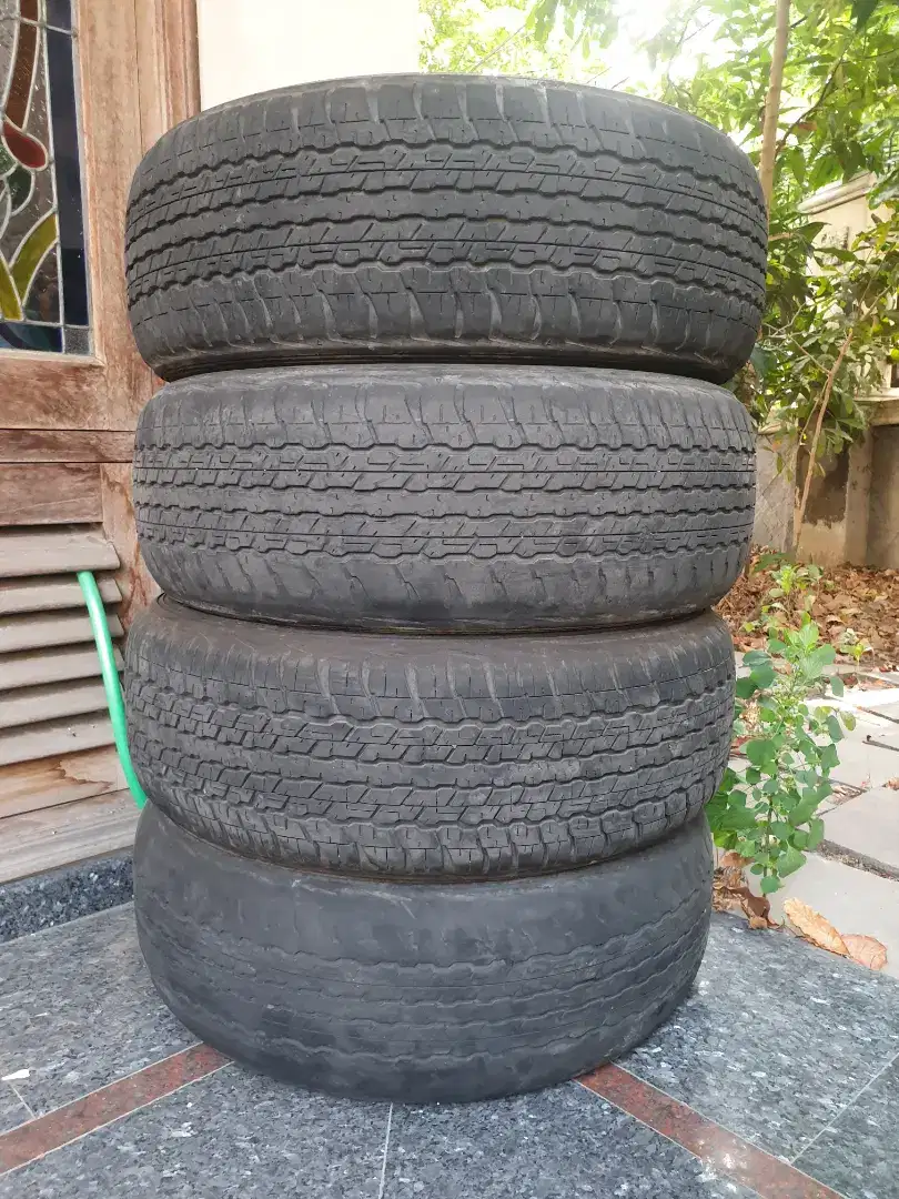 Jual 4pcs Ban Dunlop Grandtrek AT-22 Uk.235.60.R17 kondisi 85%