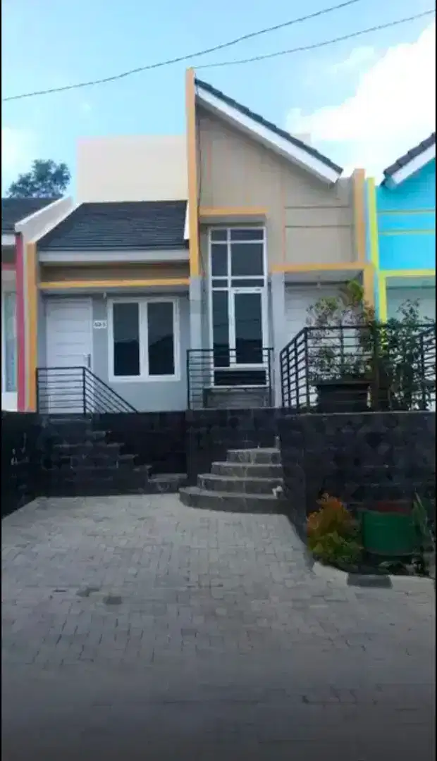 Dijual Rumah Cantik Minimalis 2 Tingkat Lokasi Strategis