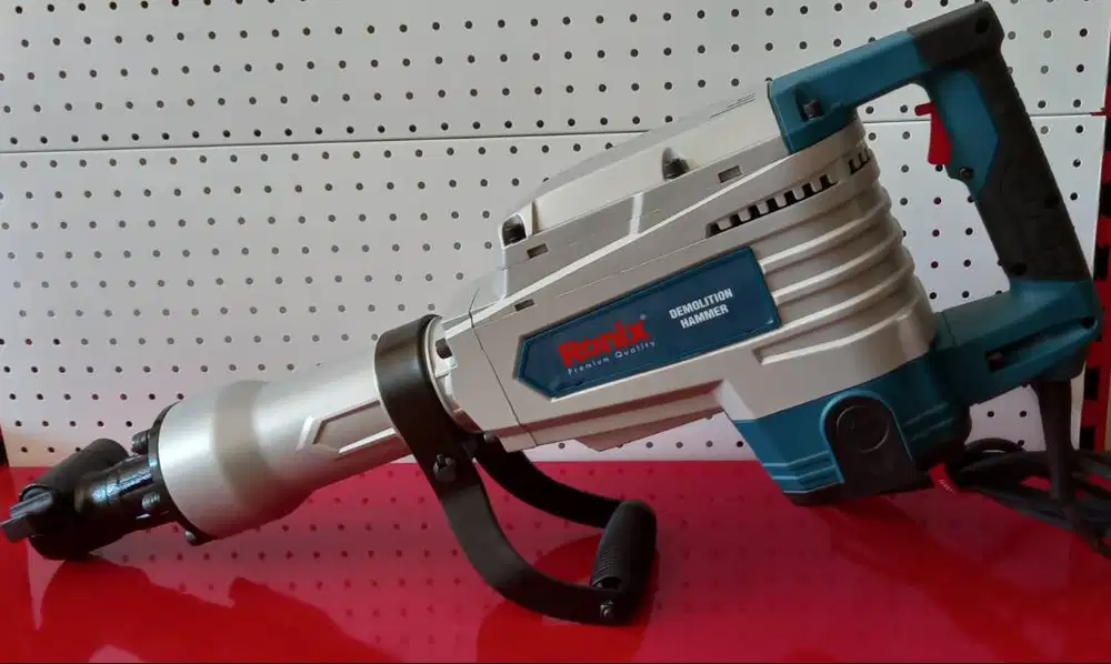 Mesin Bobok Beton Listrik