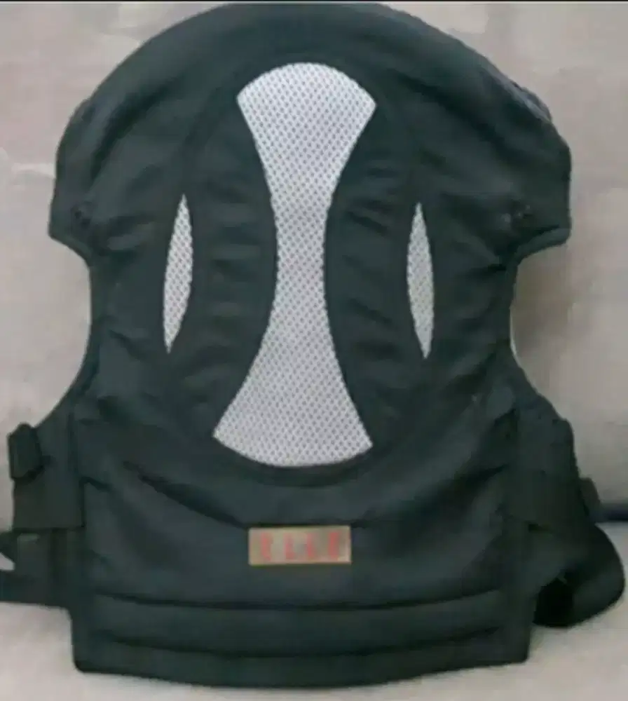 Baby Elle Carrier Ori