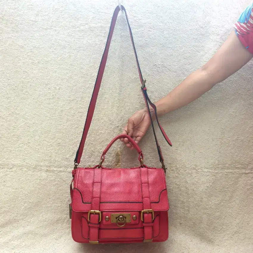 Tas Selempang Frye Pink Kulit Asli