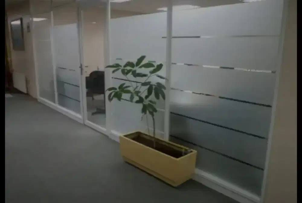 Tampilan kaca luar biasa cantik dgn sticker sanblas kaca film printing