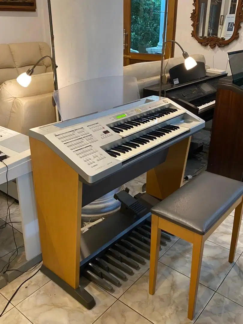 Yamaha Electone Stagea ELB-01 Organ Arius Clavinova DGX Piano Keyboard