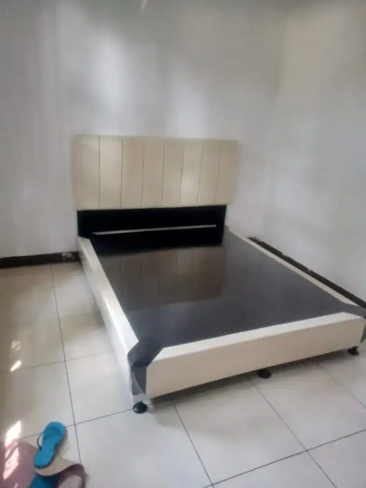 Dipan kayu aesthetic