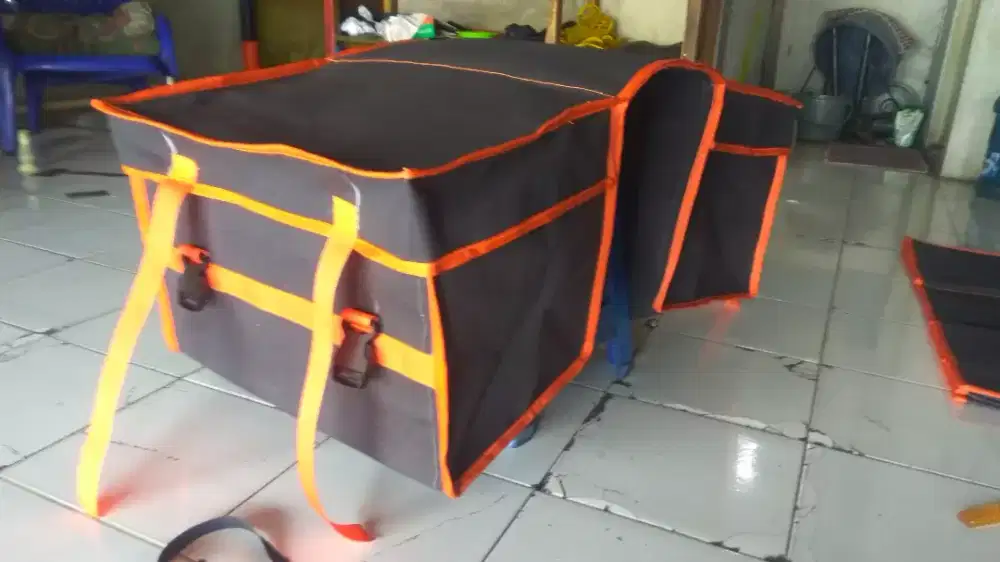 Tas motor CANVAS tahan basah