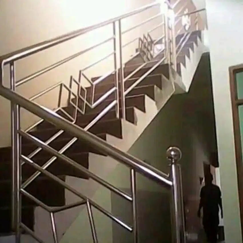 railing tangga balkon stainlees mewah murah