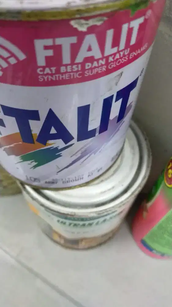 Cat besi sama kayu ftalit kansai