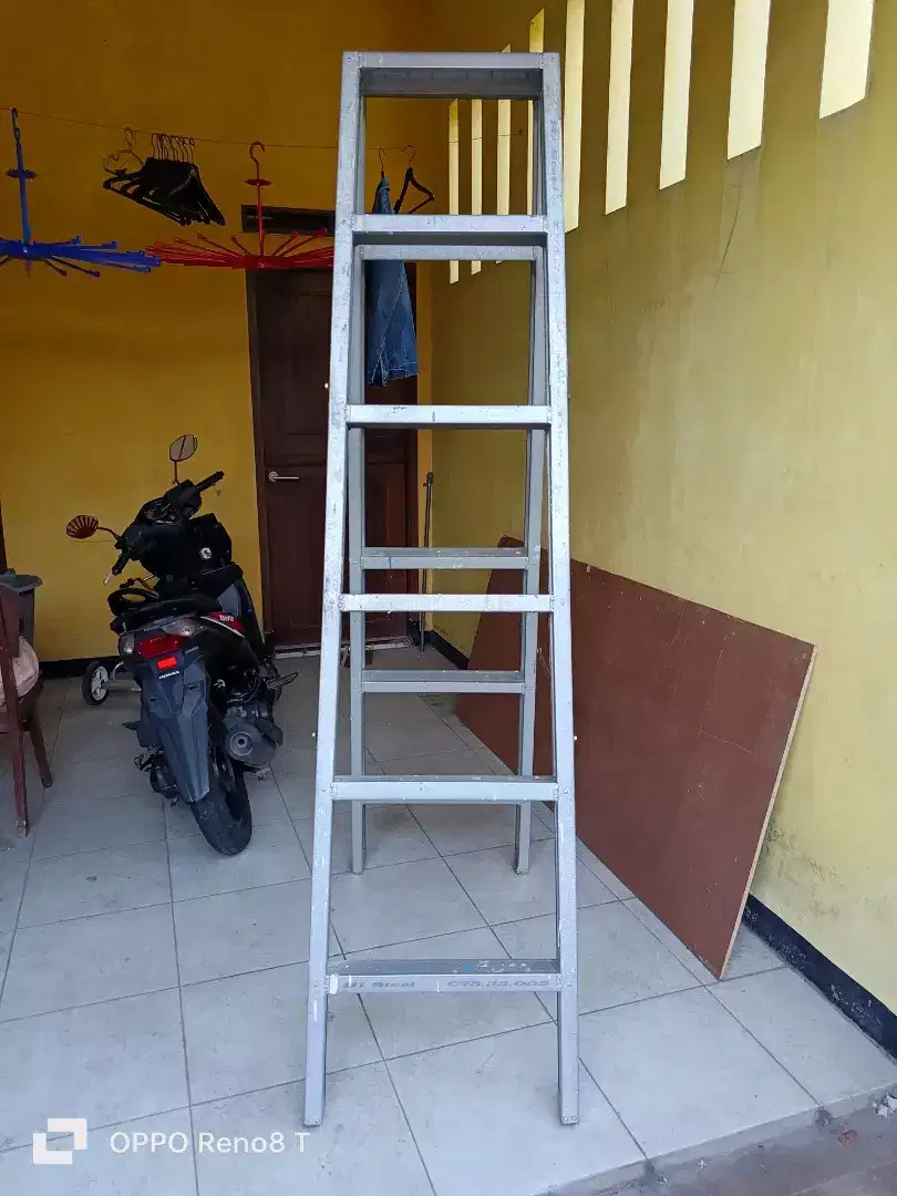 Tangga bahan baja ringan (baru)
