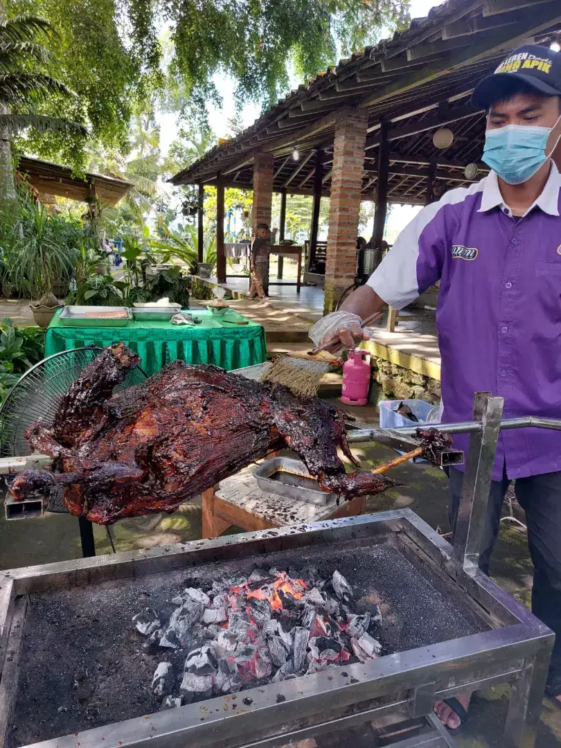 Kambing Guling jogja 50 porsi / gubuk 150