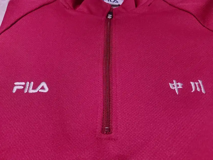 Jaket Fila maroon merah