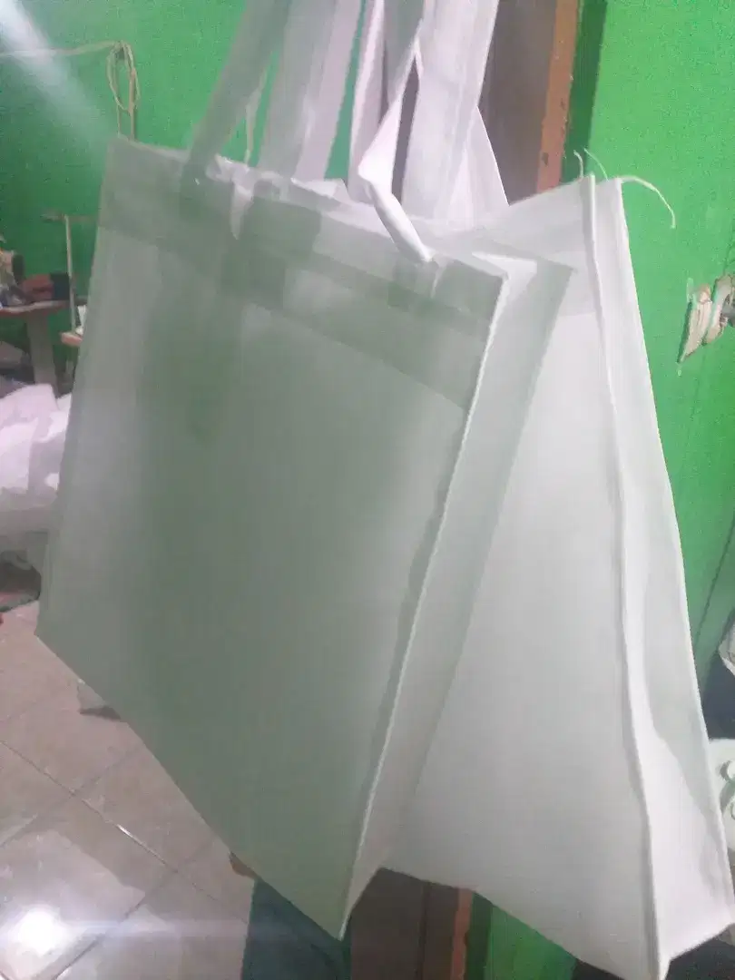 Totebag dan goodiebag custom partai besar