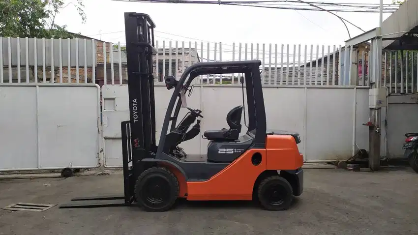 Forklift Counter Balance Toyota 2.5 Ton Second