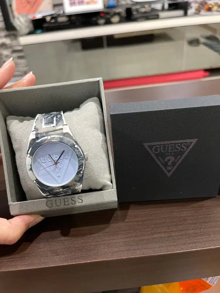 Jam Guess Blue Ori