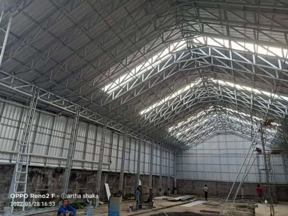 Pembuatan gudang dari bajaringan dan atap galvalum