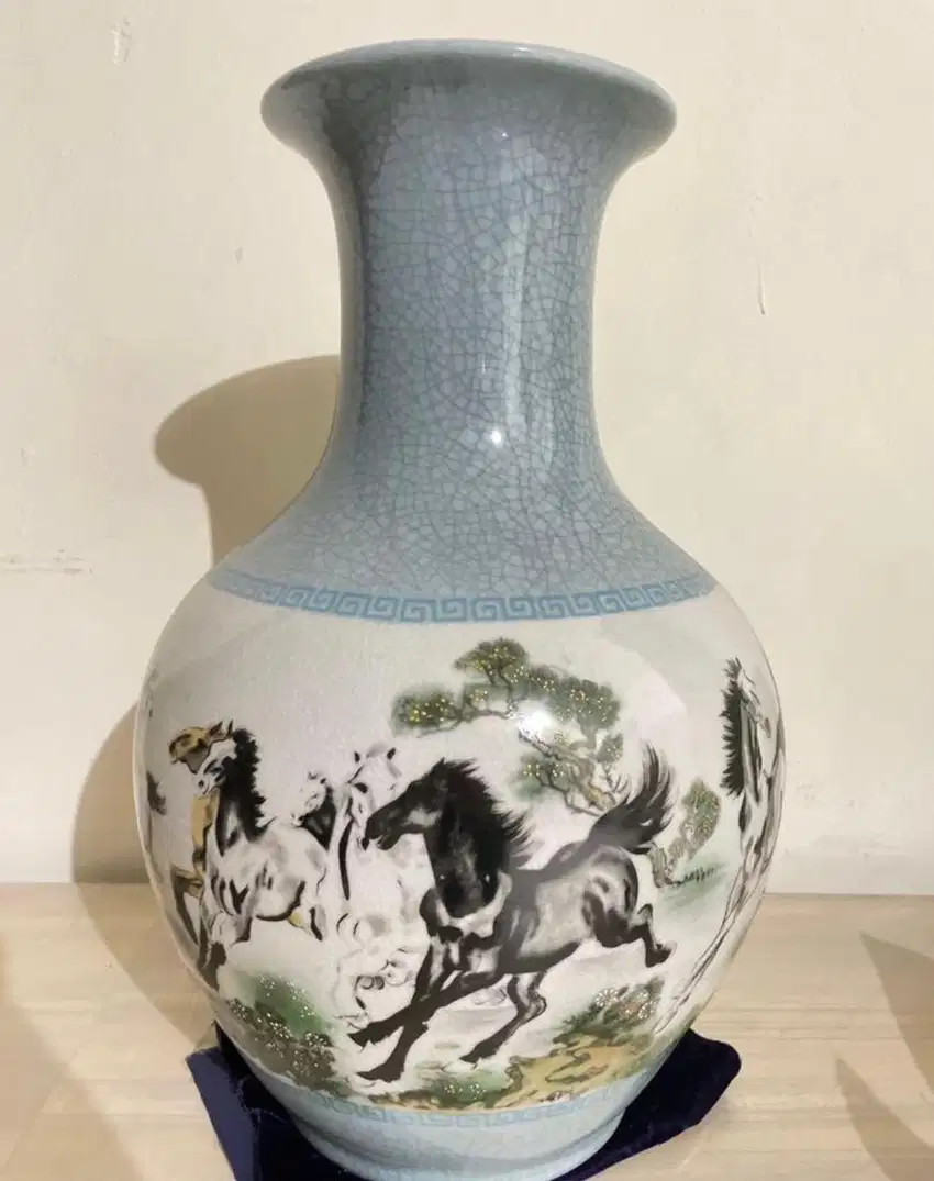 Vas Bunga Keramik guci antik kuda horse vintage rare kuda