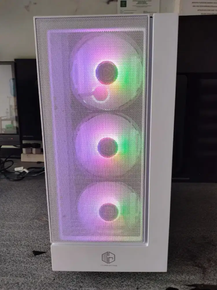 RYZEN 5 7600F B650M Ram16gb DDR5 SSD500gb RTX3060 12GB case psu gaming