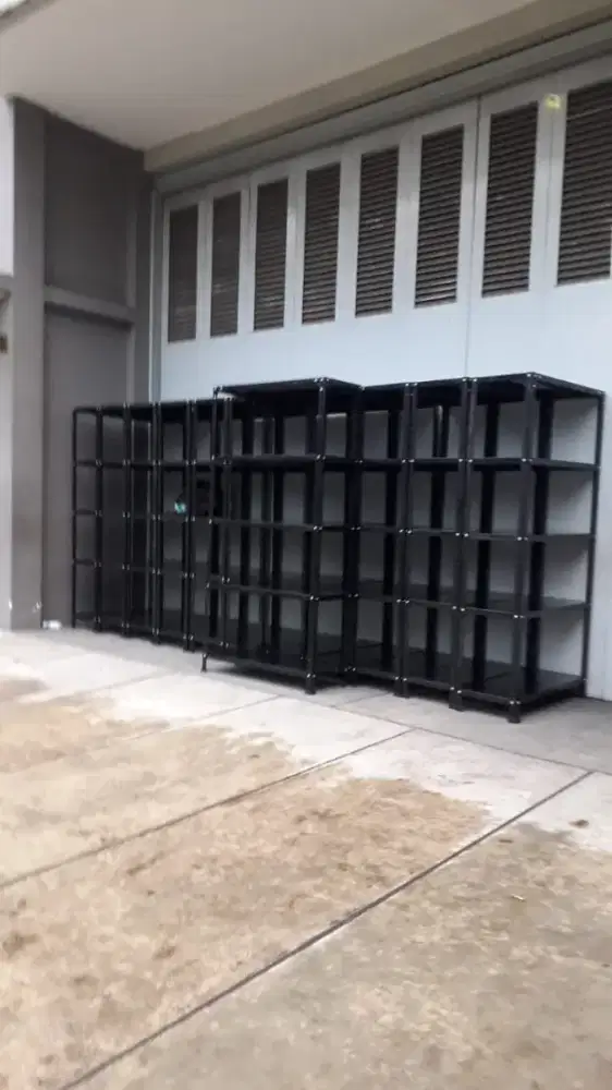 rak besi kondisi baru hitam kuat mantap