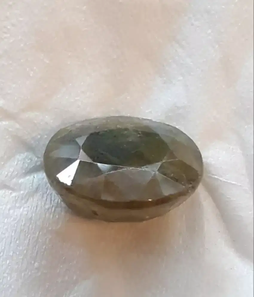 Green safir cut noring