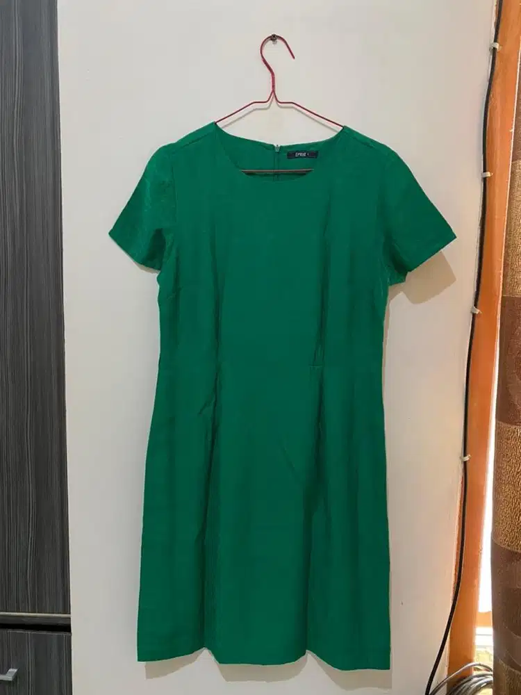 DRESS EPRISE, KEBAYA