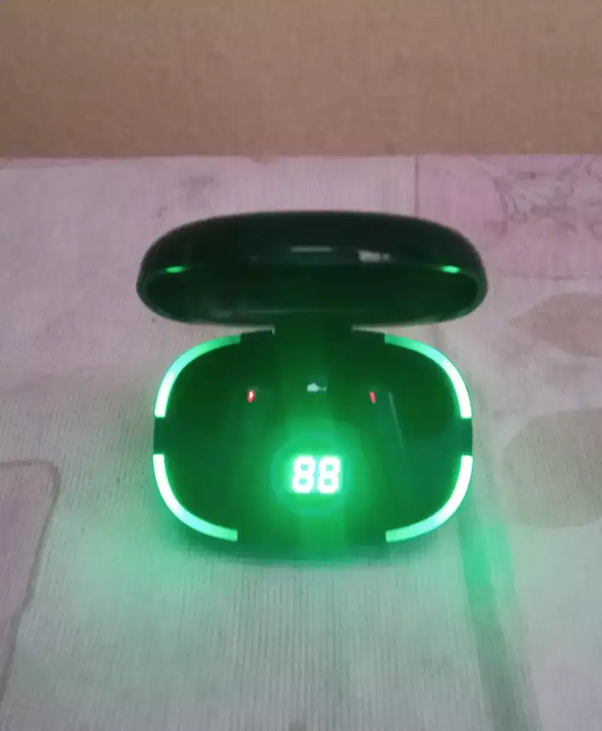 True Wireless Stereo Pro 80 Bluetooth Earbuds, Garansi 1 Tahun
