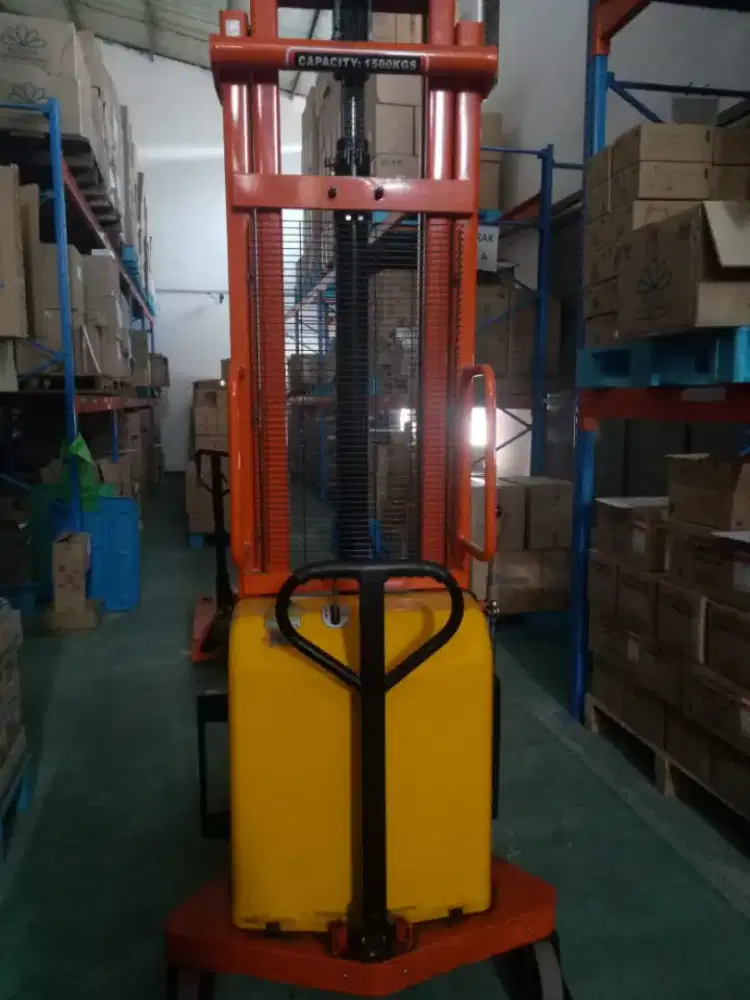 Stacker semi Merk Dalton