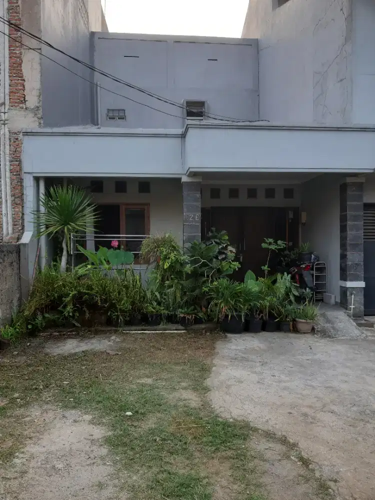 Rumah Jagakarsa Dijual Cepat - Dijual: Rumah & Apartemen - 911972750