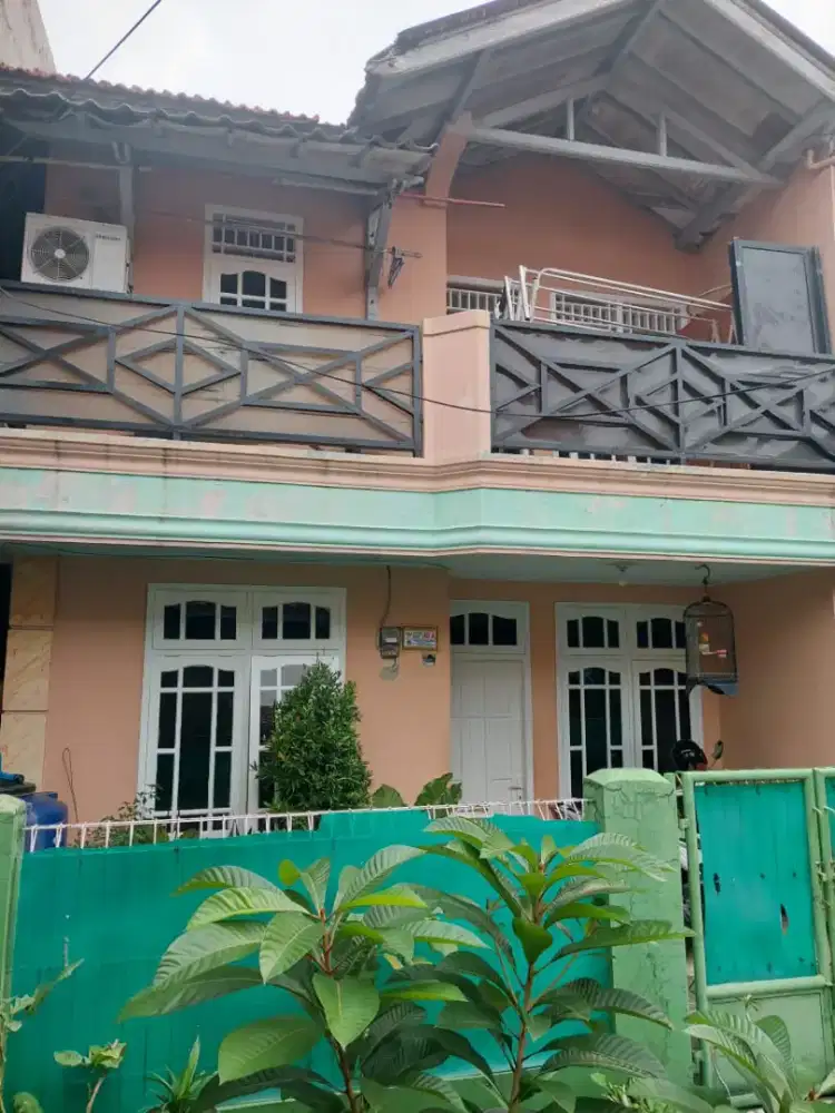 Dijual rumah 2 lantai Jakarta timur