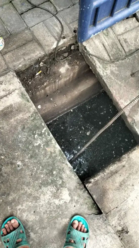Atasi masalah mampet pipa WC