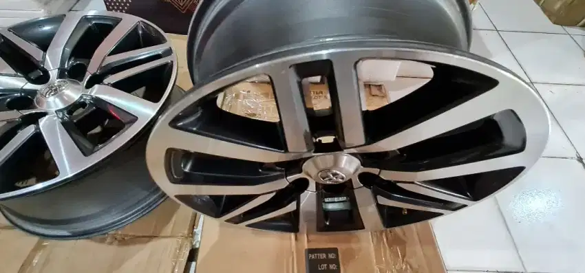 Velg fortuner VRZ kondisi like new 100% perfect mulus
