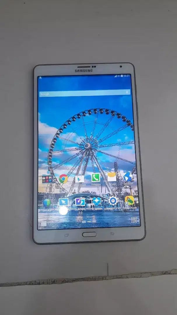 Samsung Galaxy Tab S SM-T705 white