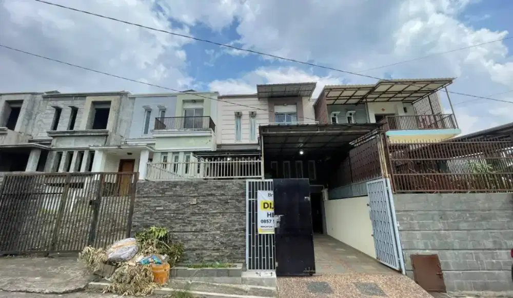 Disewakan Rumah Cantik Jalan BLPT Basuki Rahmat Palembang