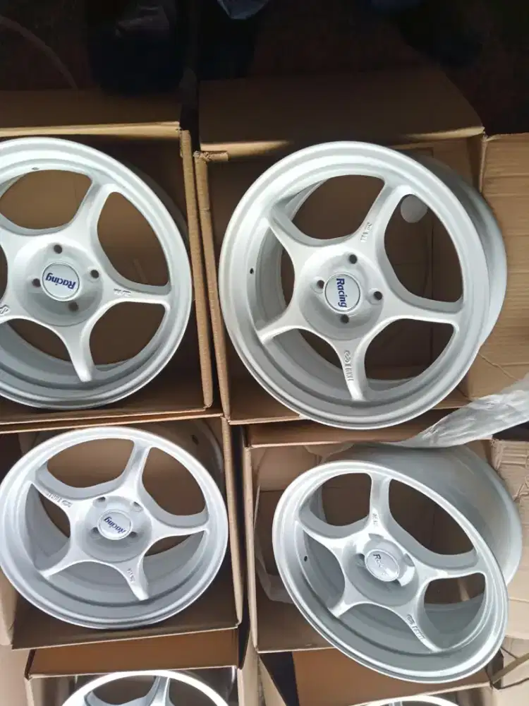 Velg mobil ring16 baru satu set